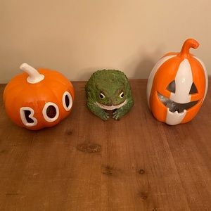 Halloween set of three Decorations ⭐️ if interested make an offer⭐️